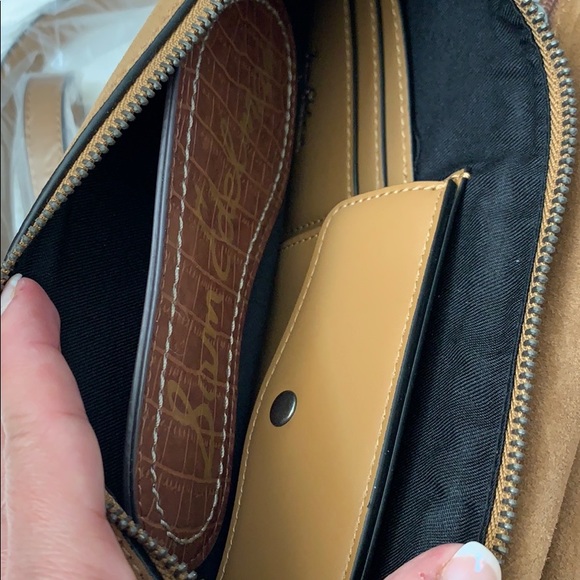 Sam Edelman Maisie  triple compartment crossbody - Picture 6 of 6